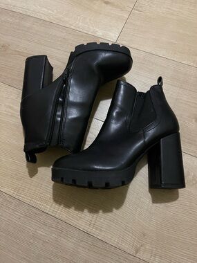 Black Chunky Platform Ankle Boots - Women's Stylish Booties